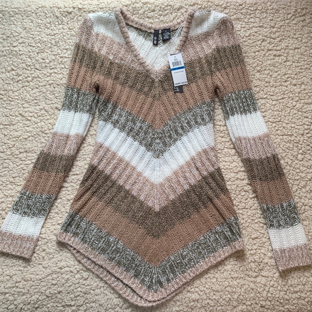 earth tone chevron printed sweater